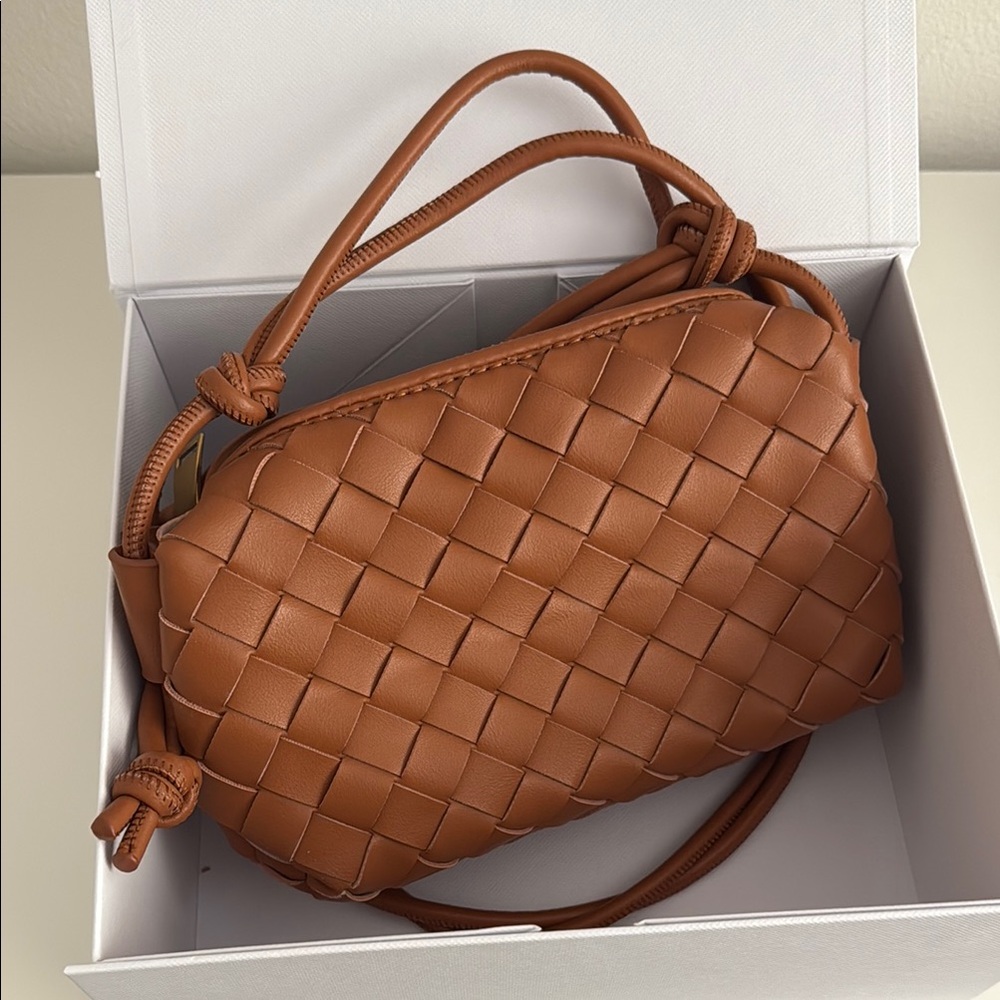 NWOT - Brown Woven Leather Shoulder Handbag